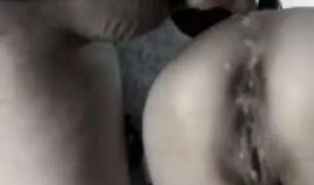 दोस्त एक बिंदु रेड इंडियन कुतिया को सेक्स करते हुए हिंदी मूवी चाटता है