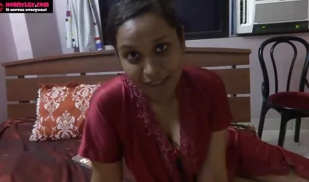 प्यारा छात्र खुद को सहलाता हिंदी हद सेक्सी मूवी है और माँ के प्रेमी के साथ चुदाई के सपने देखता है