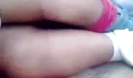 बाल्ड दोस्त कार्यालय में एक सुंदर युवा श्यामला fucks सेक्सी मूवी हिंदी में वीडियो