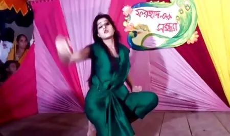 दो युवा समलैंगिक पुरुष अपनी भावनाओं को दिखाते इंग्लिश फुल सेक्स फिल्म हैं, वे चुंबन करते हैं और सेक्स करते हैं