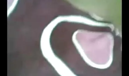 गोरा को अपनी उंगलियों से एक संभोग सुख मिला हिंदी में सेक्सी वीडियो मूवी