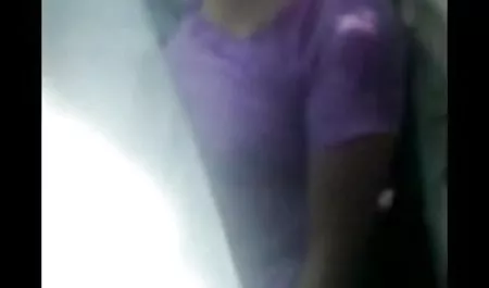 सेक्सी एशियाई और सुनहरे बालों वाली बकवास हिंदी सेक्सी मूवी वीडियो में गुदा में और डिक चूसना