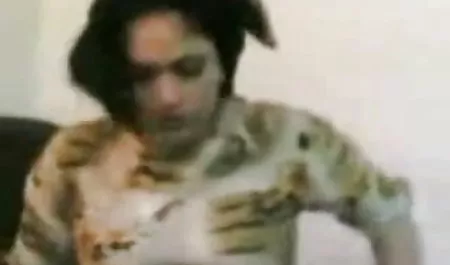 श्यामला हॉल में बाहर काम करने के लिए आई थी, लेकिन इसके बजाय एक झूले के साथ गड़बड़ कर दिया गया था, हिंदी सेक्सी एचडी मूवी वीडियो उसने एक सदस्य के साथ उसके मुंह की जाँच की और गुदा छेद को अच्छी तरह से दबाया