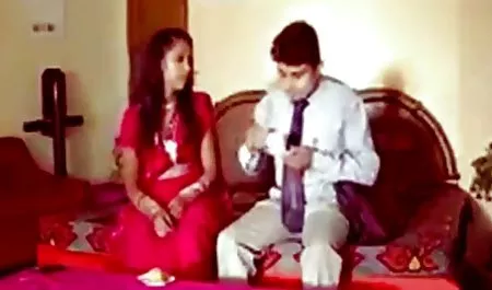 युवा गोरा अविश्वसनीय रूप से एक मोटा सेक्सी फिल्म मूवी में मुर्गा से आनंदित होता है