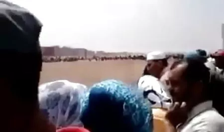 गे बाथरूम में अपने प्रेमी सेक्सी हिंदी मूवी सेक्सी को चोदता है और उसे सह से भर देता है