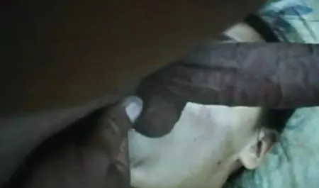 कितनी लगन से खुद को सहलाता है, कैसे ऊर्जावान तरीके से गांड में वाइब्रेटर घुमाता है! और फिर वह एक लंबे सदस्य के हाथों में चली जाती है, जिसे वह जोश, यौन और हिंदी मूवी पिक्चर सेक्सी आनंदपूर्वक चूसती और धीरे-धीरे चाटती है। और उसके आगे एक आनंदित गुदा मैथुन है