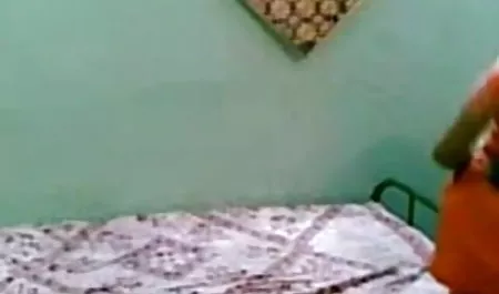 सींग का बना दोस्त एक दस्ताने पर डाल दिया और एक परिपक्व वसा वसा महिला fisting हिंदी सेक्सी एचडी मूवी