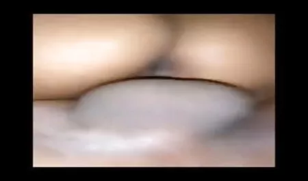 दो लोगों ने एक शराबी, गोल-मटोल महिला की फुल सेक्सी मूवी हिंदी में चुदाई की