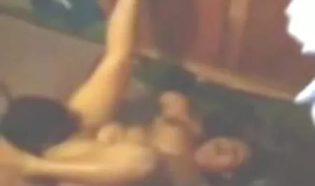 कुक के साथ मस्ती करते दो युवा टहनियाँ bf सेक्सी मूवी हिंदी