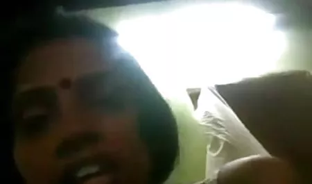 सुंदर गोरा उसके प्रेमी फुल मूवी वीडियो में सेक्सी द्वारा गड़बड़ हो जाता है