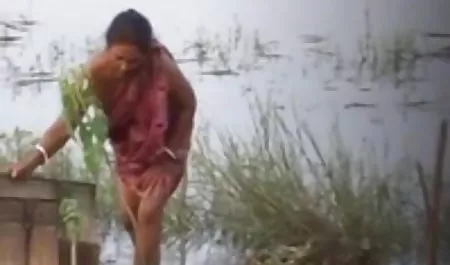 Trina उसे गधा में गहरी प्यार करता हिंदी में सेक्सी मूवी एचडी है