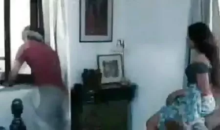 दो सेक्सी जोड़े, एक परिपक्व, दूसरा युवा, एक स्विंगर सेक्सी मूवी हिंदी सेक्सी मूवी पार्टी थी