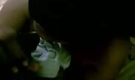 कुतिया ने दो सेक्सी मूवी इन हिंदी मोटे लंड और सह चूसे