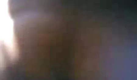 उस आदमी ने उसे कुछ पानी पिलाया और इसने दोनों सेक्सी मूवी हिंदी में वीडियो को बहुत उत्तेजित कर दिया, और फिर उसने उसे एक मीठा सिरप दिया और उसकी गहरी प्रविष्टि के लिए उसके पैर फैला दिए