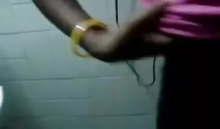 नाइजर बिंदु में अपने हिंदी सेक्सी फुल मूवी एचडी में सफेद दोस्त fucks