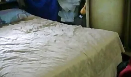 पहले, कुतिया सिम्युलेटर में उसकी मांसपेशियों को पंप करती है, फिर एक सेक्सी लेटेक्स सूट पहनती सेक्सी मूवी एक्स एक्स एक्स है और एक स्ट्रैपआन बिंदु में उसके अगले शिकार को चोदने के लिए जाती है