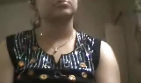 बाथरूम में युवा युगल सेक्सी मूवी हिंदी में वीडियो