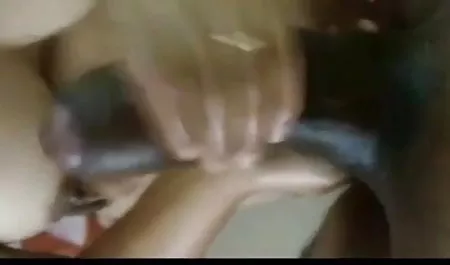 रूसी बच्चे ने लंबे समय तक बकवास नहीं किया, इसलिए यह जल्दी से पिघल गया जब आदमी ने उसकी चूत को सहलाना शुरू किया। गीली पैंटी को खींचकर लड़की ने अपने पैर फैला दिए, जिससे आप उसके साथ कुछ एक्स एक्स एक्स सेक्सी मूवी एक्स एक्स एक्स भी कर सकें