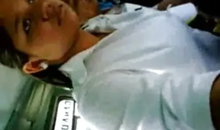 सुनहरे बालों वाली कुतिया हिंदी सेक्सी एचडी मूवी वीडियो उसके मुंह में एक मोटी मुर्गा के साथ