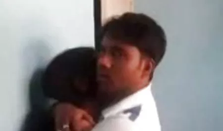 लालची गोरा एक सेक्सी वीडियो मूवी एचडी मोटा मुर्गा पर गड़बड़ हो जाता है और मीठे रूप से cums