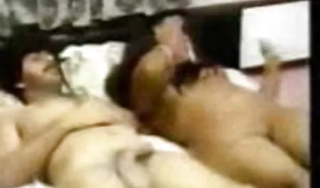 हॉर्नी लेस्बियन टैक्सी हॉलीवुड बीएफ सेक्सी मूवी ड्राइवर कार में गोरा को चोदता है