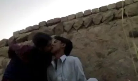 बस्टी ब्लोंड सेक्सी वीडियो हिंदी मूवी में की लोचदार गधा एक मोटा निग मुर्गा में लेता है