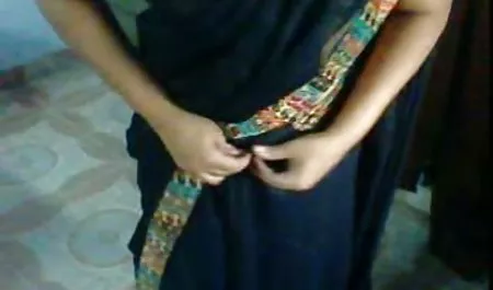 परिपक्व सेक्सी tanned एचडी मूवी सेक्सी लैटिना एक आदमी द्वारा गड़बड़ हो जाता है और एक डिक की सवारी करता है