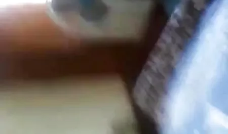 श्यामला क्रस्टेशियन खड़ा है और उसे बिल्ली सेक्स पिक्चर मूवी सेक्स fucks