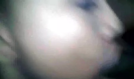 सेक्सी हिंदी सेक्सी मूवी पिक्चर busty गोरा लुसी ज़ारा तेल के साथ खुद को doused और बिल्ली हस्तमैथुन