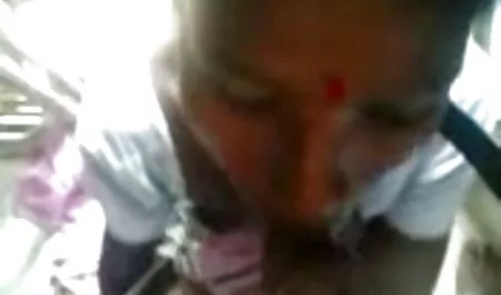 गोरा विक्टोरिया व्हाइट एक सुंदर लंबा ट्रिपल एक्स सेक्सी मूवी मुर्गा बेकार है और गड़बड़ हो जाता है