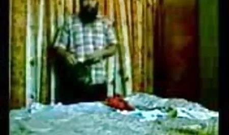मोज़ा में दो युवा लड़कियों एक हिंदी सेक्सी एचडी मूवी डिक चूसना