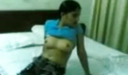 पुरुष ने जर्मन पोर्न चालू किया और मूवी सेक्सी हिंदी हस्तमैथुन किया