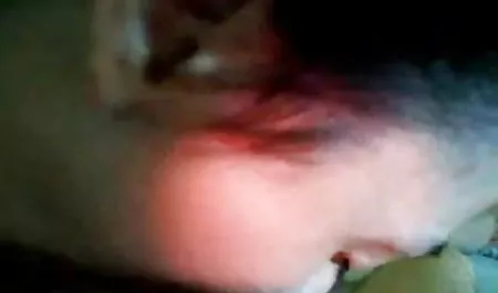 युवा सौंदर्य गुलाबी थरथानेवाला के साथ सेक्स हिंदी फुल मूवी बिल्ली fucks