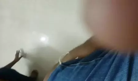 स्ट्रिपटीज हिंदी वीडियो सेक्सी मूवी फिल्म गोरा समाप्त हो गया blowjob के साथ