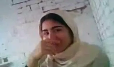 सेक्सी सेक्रेटरी सेक्सी मूवी फुल हिंदी बॉस के लिए एक लंड चूसता है और उसे चोदता है