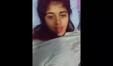 उत्तेजित हिंदी सेक्सी फुल मूवी एचडी आबनूस भावुक विशाल स्तन के साथ श्यामला fucks