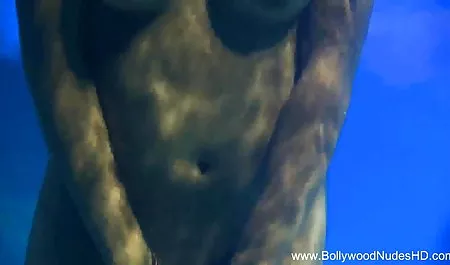 माँ ने अपने बेटे को प्रथम श्रेणी में सक्शन दिया, और फिर संतानों ने न केवल उसे अपने क्रोकेट को चूमने की अनुमति दी, सेक्स मूवी एचडी में बल्कि एक युवा और लोचदार ट्रंक की शुरुआत में उसकी गर्म बिल्ली को उजागर करने के लिए कैंसर भी मिला।