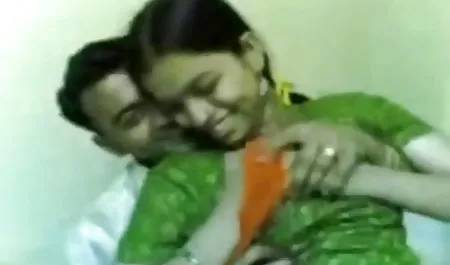 बड़े स्तन के साथ इस सुंदरता को सेक्स की जरूरत नहीं है, वह गहरे गले के शुक्राणु के साथ लोगों को blowjob करने का आनंद लेती है और वह इसे बहुत पेशेवर तरीके हिंदी में सेक्सी फिल्म मूवी से करती है