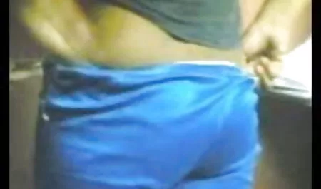 रिसेप्शनिस्ट, busty mommy एक फोटो लेता है और सौतेले बेटे के साथ चुदाई करता हिंदी सेक्सी एचडी वीडियो मूवी है