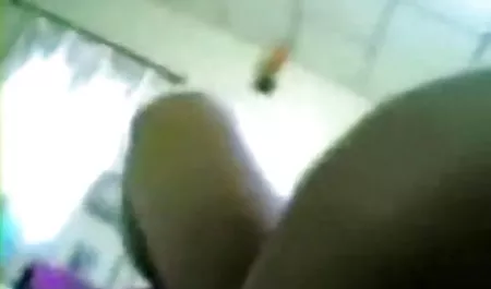 श्यामला पैसे के लिए एक हिंदी पिक्चर सेक्सी मूवी एचडी blowjob करती है