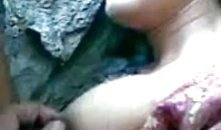 सबसे पहले, माँ ने फल्लस को पॉलिश किया, और फिर लड़की इतनी आदी है कि वह हिंदी वीडियो सेक्सी मूवी सचमुच ट्रंक से फाड़ा नहीं जा सकता है