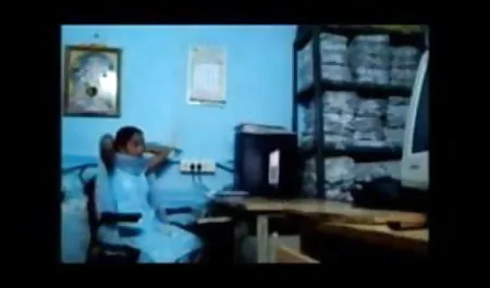 गोरा एक बड़े हिंदी सेक्स वीडियो मूवी एचडी खिलौने द्वारा खेला जाता है