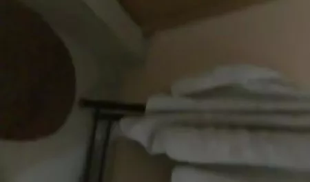 सेक्सी बेब केंडल ने एक क्रूर पड़ोसी के इंग्लिश फुल सेक्स फिल्म साथ जुनून से चुदाई की