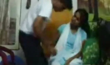 दो युवा एक्स एक्स एक्स सेक्सी मूवी एक्स एक्स एक्स लड़कियों जीभ के साथ pussies लाड़ प्यार